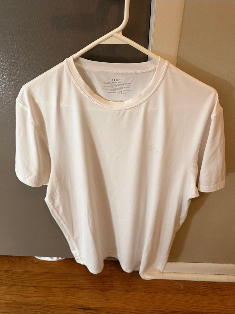 Under Armour White Short Sleeve Crew Neck Tee